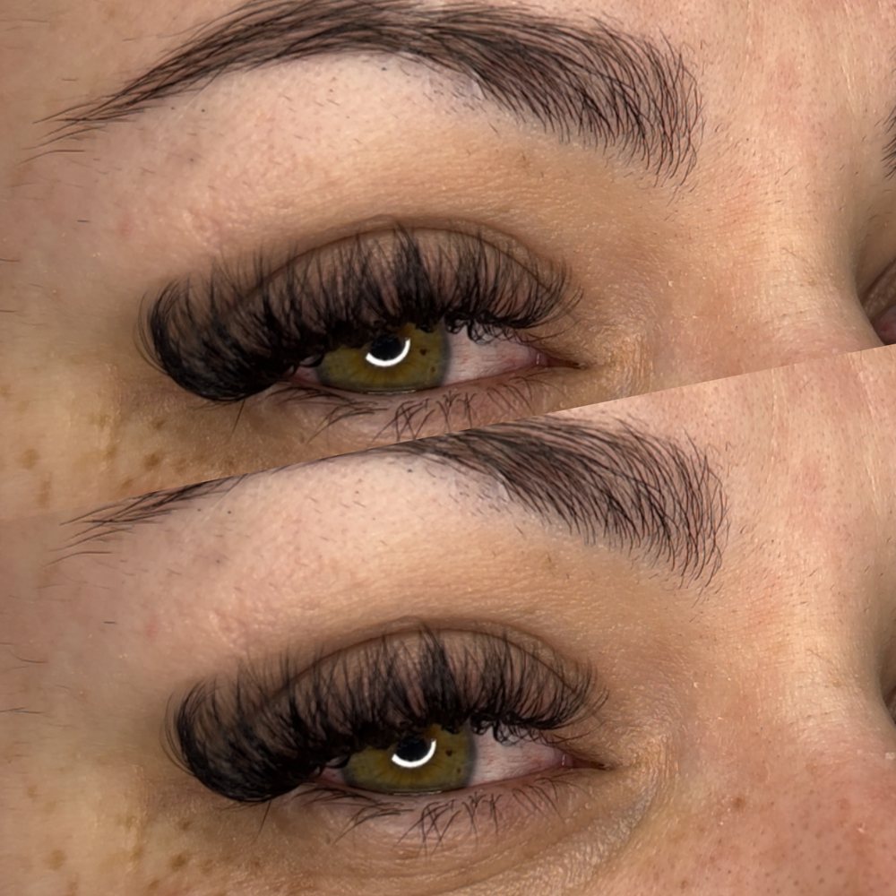 Lashes Galore by Keya Logo
