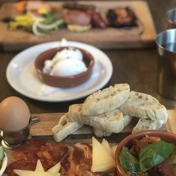 Medina Cafe - Breakfast & Brunch Near Me - Vancouver, British Columbia