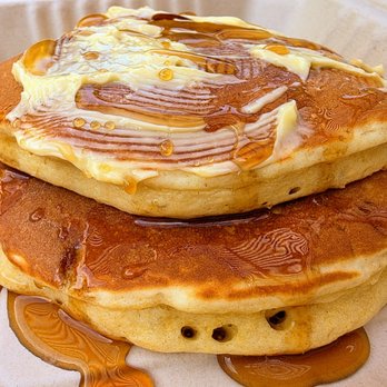 Momo's Cafe - You can get pancakes instead of toast! - American Near Me - Vallejo, California