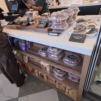 Mitch's Downtown - sweet treats - Bagels Near Me - Coral Springs, Florida