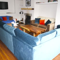 Ballyhoura Luxury Hostel - The living room in Ballyhoura Luxury Hostel