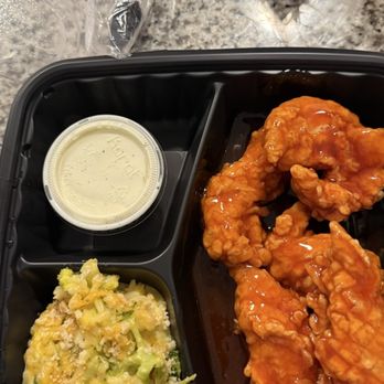 Cheddar's Scratch Kitchen - American Near Me - Humble, Texas