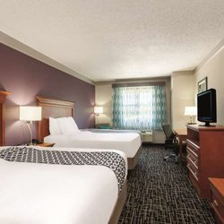 La Quinta by Wyndham Jackson Airport - Guest room