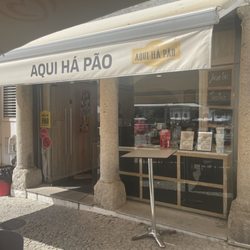Aqui Há Pão - Café outside