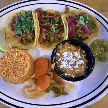 OC Local Taproom - 3 Street Taco Plate - Sports Bars Near Me - Laguna Niguel, California