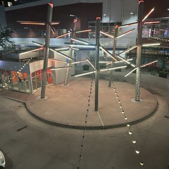 AMC Roosevelt Collection 16 - Cinema Near Me - Chicago, Illinois