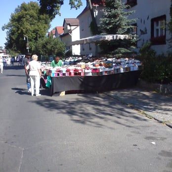 Rudower Wochenmarkt - Schuhe, Schuhe, Schuhe - Farmers Market Near Me - Berlin, BE