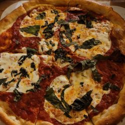 Maestro's Pizza - Margherita pizza!