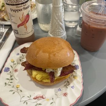 Lucille - O.M.G B.E.C and pink chai my partner had matcha and it was soo delicious - Breakfast & Brunch Near Me - Modesto, California