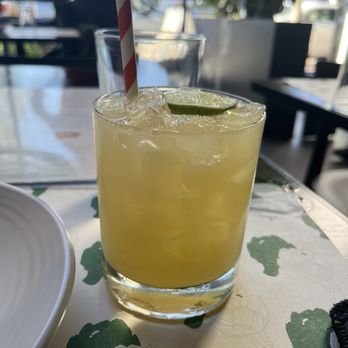 Pizzana - Happy Hour Margarita ($6) - Salad Near Me - Los Angeles, California Pizzana - Happy Hour Margarita ($6) - Salad Near Me - Los Angeles, California