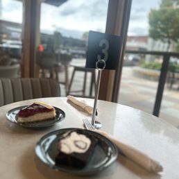 Marble cake, cheesecake, excellent views