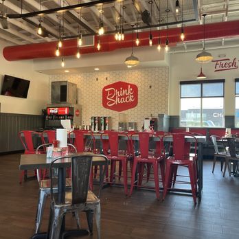 Slim Chickens - Seating and dining area - Chicken Shop Near Me - Canton, Ohio Slim Chickens - Seating and dining area - Chicken Shop Near Me - Canton, Ohio