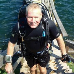 Scott Cameron Scuba - Leaving the office for the day