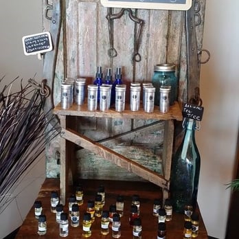 Zona's Essential Oils & Art - Gift Shops Near Me - Cave Creek, Arizona Zona's Essential Oils & Art - Gift Shops Near Me - Cave Creek, Arizona