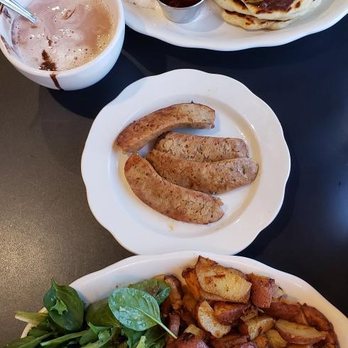 The Edison Automat - Autumn Cloud Cakes, Loaded Potato Omelette and Italian Chicken Sausage in between @Automat, Edison. - Cafes Near Me - Edison, New Jersey The Edison Automat - Autumn Cloud Cakes, Loaded Potato Omelette and Italian Chicken Sausage in between @Automat, Edison. - Cafes Near Me - Edison, New Jersey