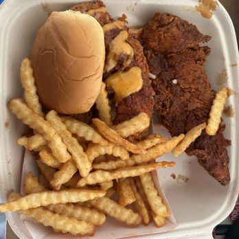 Dave's Hot Chicken - Halal Near Me - Tonawanda, New York