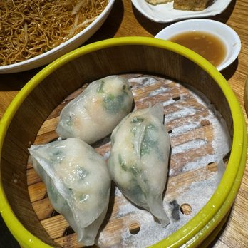 Hong Kong Bistro - Chive and Shrimp Dumplings - Cantonese Near Me - Seattle, Washington