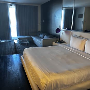 Palms Place Hotel - Bedroom - Hotels Near Me - Las Vegas, Nevada Palms Place Hotel - Bedroom - Hotels Near Me - Las Vegas, Nevada