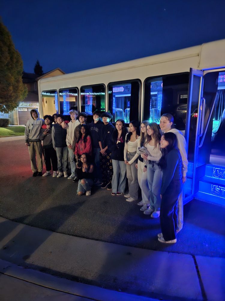 Rockin' N' Rollin' Party Bus
