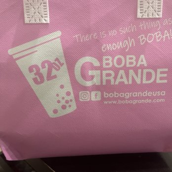 Boba Grande - Pink insulated bag fir coffees and smoothies - Cafes Near Me - Los Angeles, California Boba Grande - Pink insulated bag fir coffees and smoothies - Cafes Near Me - Los Angeles, California