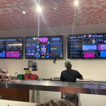 Amy's Ice Creams - View from front of line - Ice Cream & Frozen Yogurt Near Me - Austin, Texas Amy's Ice Creams - View from front of line - Ice Cream & Frozen Yogurt Near Me - Austin, Texas