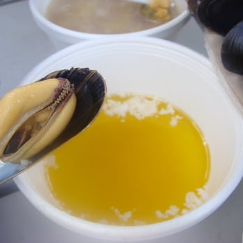 Gilbert's Chowder House - mussel to be dunked - Seafood Near Me - Portland, Maine Gilbert's Chowder House - mussel to be dunked - Seafood Near Me - Portland, Maine