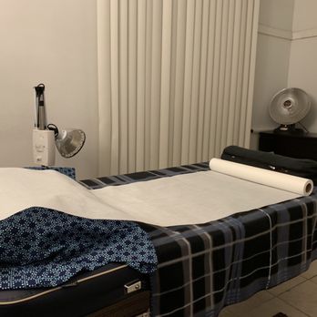 Hua's Oriental Center - Acupuncture Near Me - Chicago, Illinois