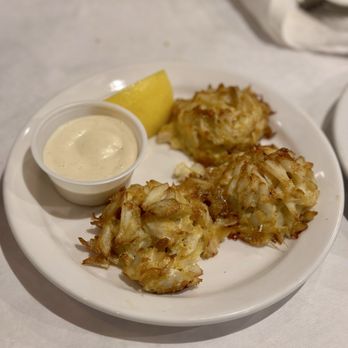 Quarterdeck - Mini Crab Cakes - Seafood Near Me - Arlington, Virginia