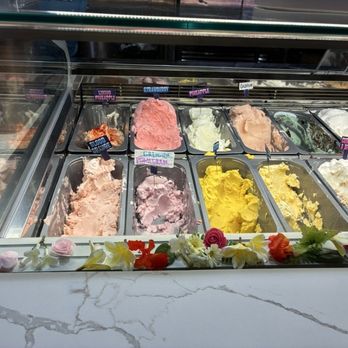 Gelato & Chill - Gelato Near Me - Honolulu, Hawaii