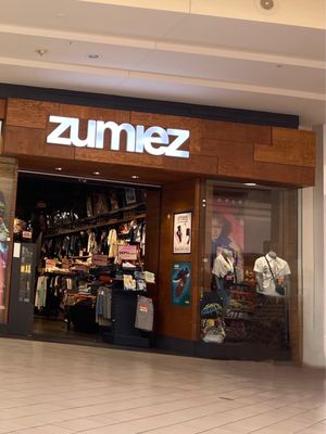 Zumiez