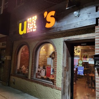 Uma's - the outside of a restaurant - Russian Near Me - Rockaway Beach, New York
