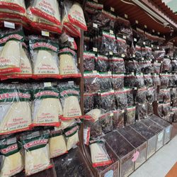 Lindsay Food Center - Chili selection is huge!