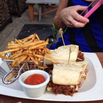 Mash'D - Rib sandwich and fries - New American Near Me - Frisco, Texas