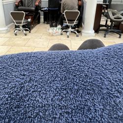 Lee's Nails & Spa - Lady who did my pedi then used the same tools without sanitizing them on this ladies mani.