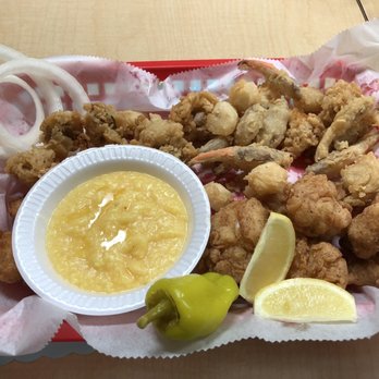 Shell Oyster Bar - Opted for sharing the combo platter. I get everything but the shrimp. It's all good. - Seafood Near Me - Tallahassee, Florida