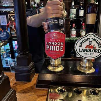 The Elephant and Castle - Pubs Near Me - London, XGL The Elephant and Castle - Pubs Near Me - London, XGL