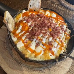 Chicken Bacon Ranch MAC (Mac Daddy Size), add Buffalo sauce