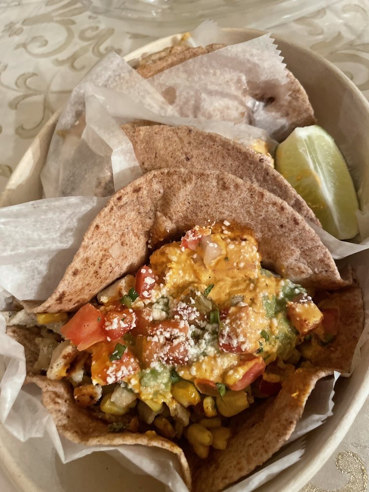 Eva’s x Cinco de Mayo