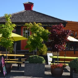 Bru-Go's Coffee - Nestled amongst gorgeous flowers in the heart of Mill Bay Shopping Centre