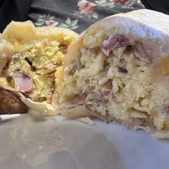 Alice's Restaurant - Breakfast Burrito - Diners Near Me - Woodside, California