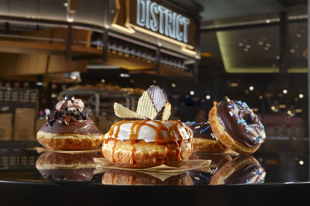 District: Donuts. Sliders. Brew - Photo 3