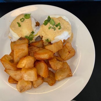 Sweet Basil's Cafe - Chorizo Benedict - New American Near Me - Livingston, New Jersey Sweet Basil's Cafe - Chorizo Benedict - New American Near Me - Livingston, New Jersey