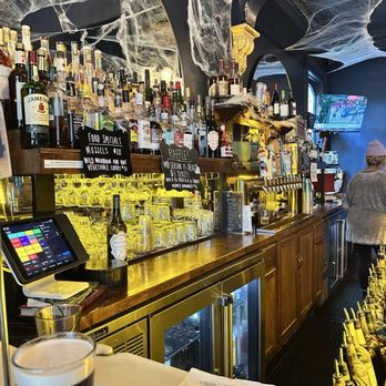 RMU Truckee - Bar - Bars Near Me - Truckee, California
