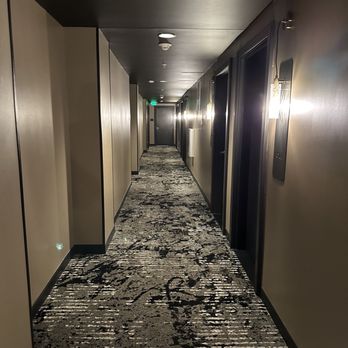 Clayton Club - Hallway (taken from the 6th floor) - Lounges Near Me - Sacramento, California