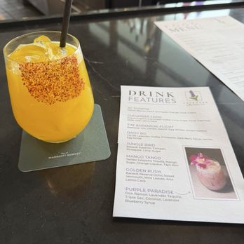 Lavender Rooftop Kitchen & Bar - Mango Tango - Wine Bars Near Me - Savannah, Georgia