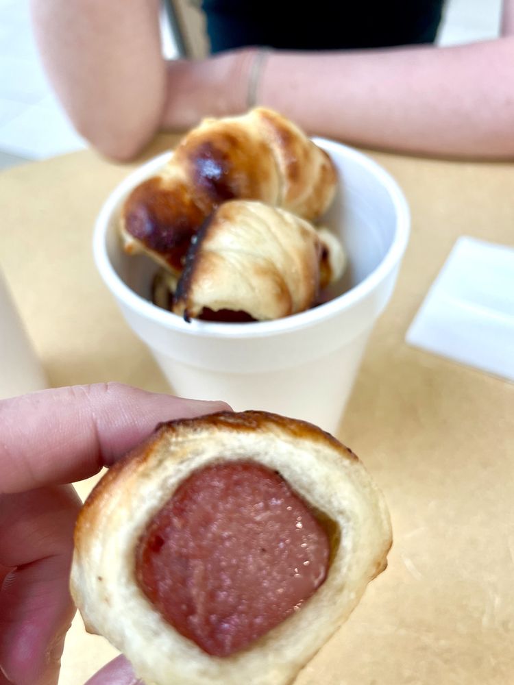 THE PRETZEL TWISTER Updated August 2024 21 Photos & 12 Reviews