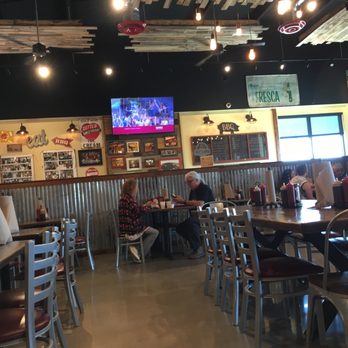 Ray's BBQ - Interior seating - Barbeque Near Me - Moore, Oklahoma Ray's BBQ - Interior seating - Barbeque Near Me - Moore, Oklahoma