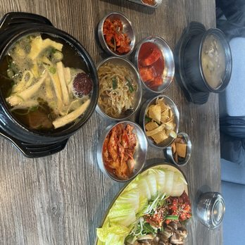 Woomiok - Galbi tang, Mixed Soup, and Bossam - Korean Near Me - San Diego, California