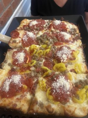 Detroit Pizza Pub by null