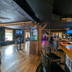 Pike 2 Bar & Grill